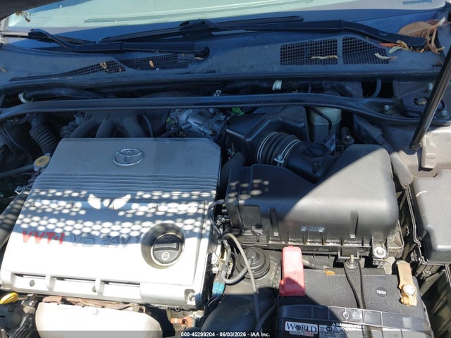 Toyota Camry Le V6