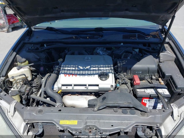 Toyota Camry Le V6
