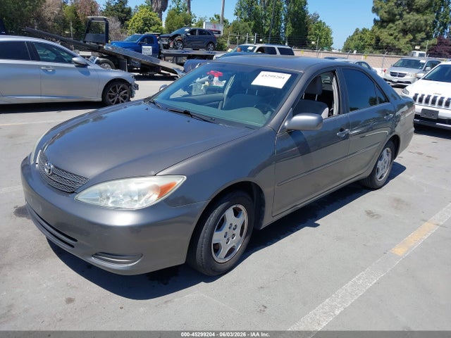 Toyota Camry Le V6