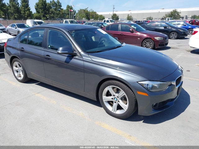 Salvage BMW 3 Series Image