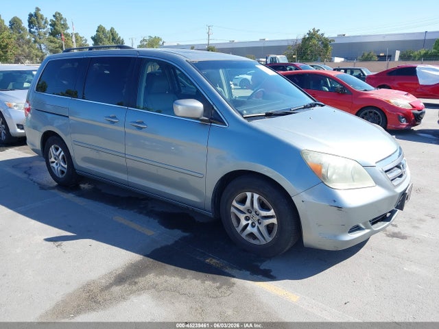Salvage Honda Odyssey Image