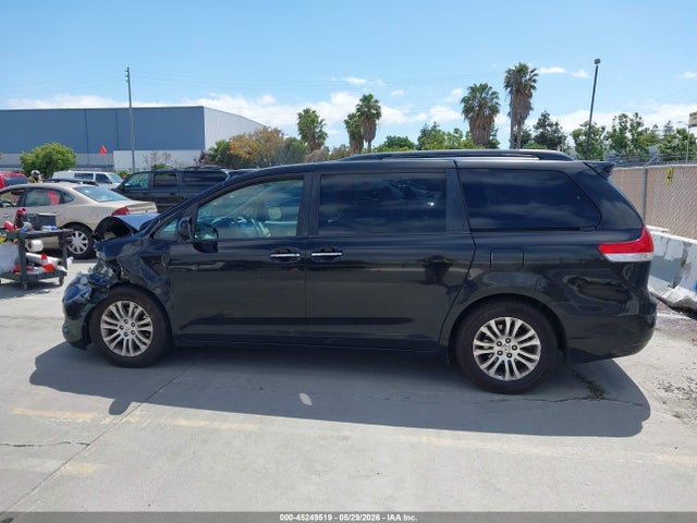 Toyota Sienna Xle V6