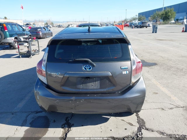 Toyota Prius c Persona Series