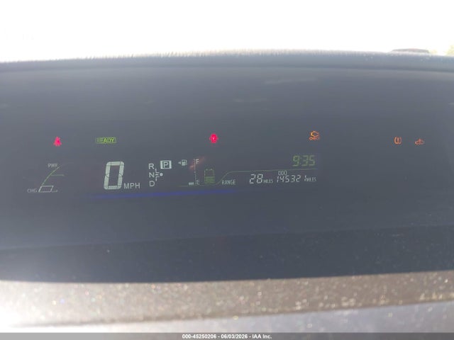 Toyota Prius v Two