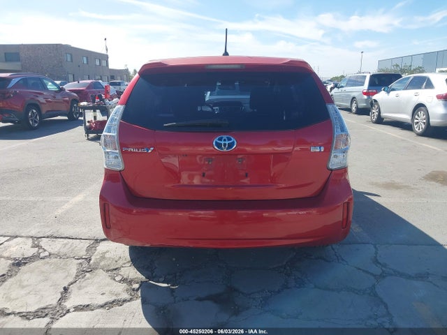 Toyota Prius v Two