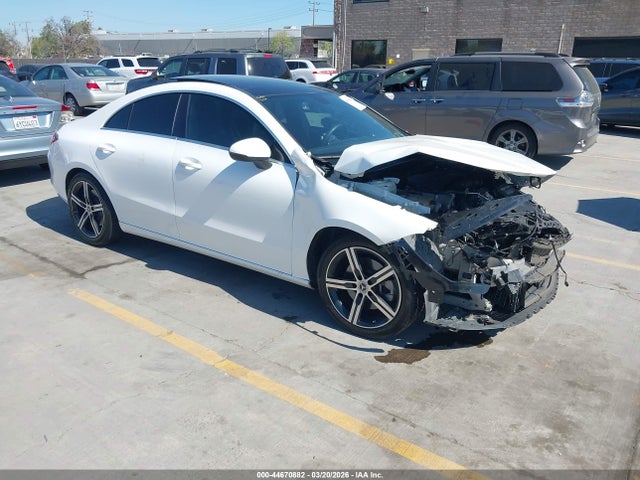 Salvage Mercedes-Benz Cla-class Image