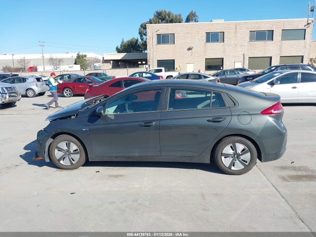 Hyundai Ioniq Blue