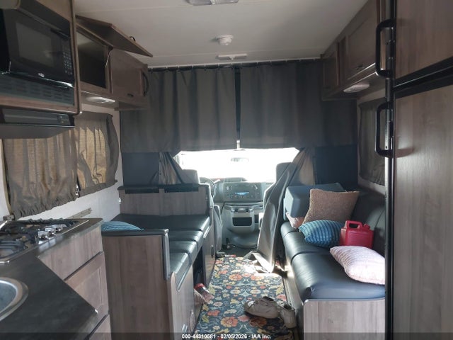Ford E-450