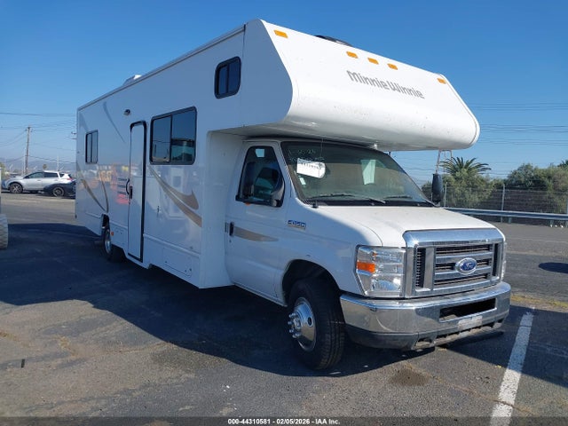Salvage Ford E-450 Image