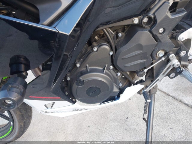 Kawasaki Ex400