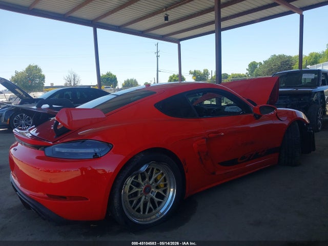 Porsche 718 Cayman Gt4