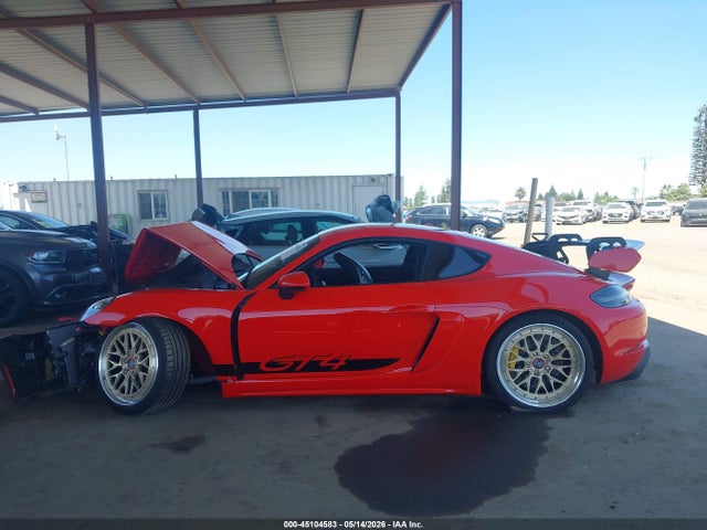 Porsche 718 Cayman Gt4