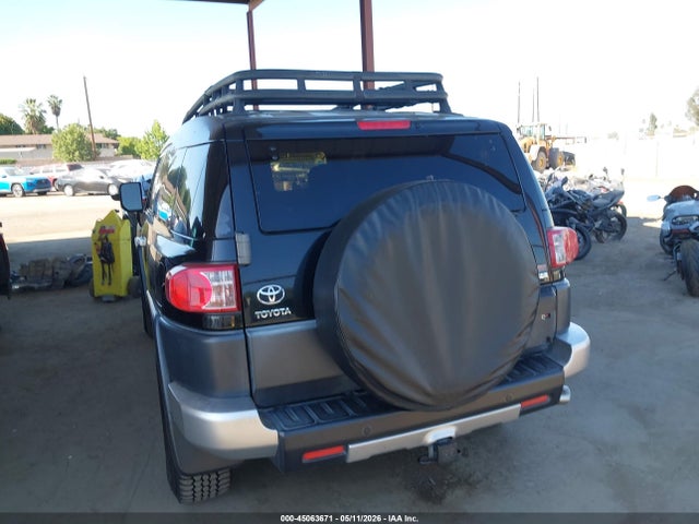 Toyota FJ Cruiser