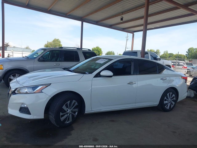 Nissan Altima S Fwd