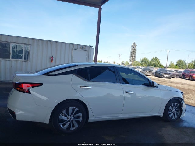 Nissan Altima S Fwd