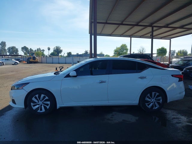 Nissan Altima S Fwd