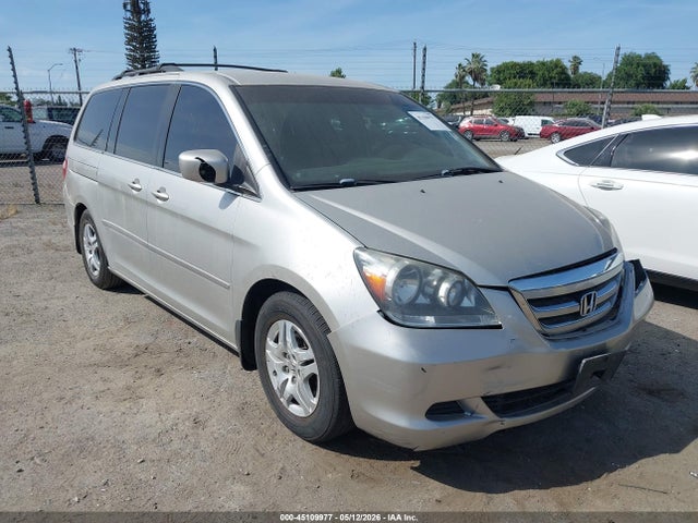 Salvage Honda Odyssey Image