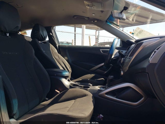 Hyundai VELOSTER