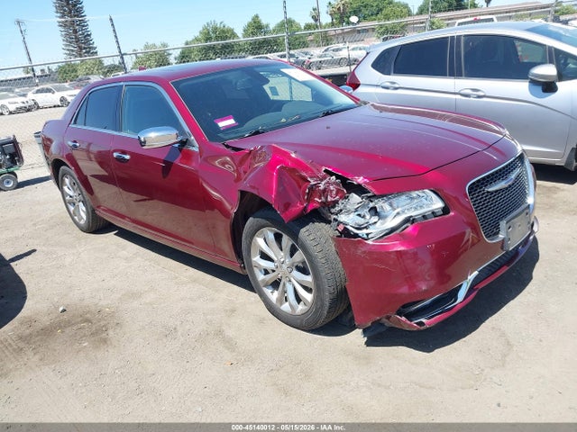 Salvage Chrysler 300 Image