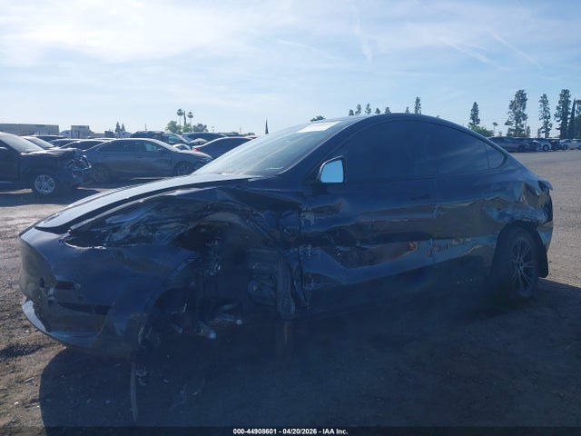 Tesla Model Y Long Range Dual Motor All-wheel Drive