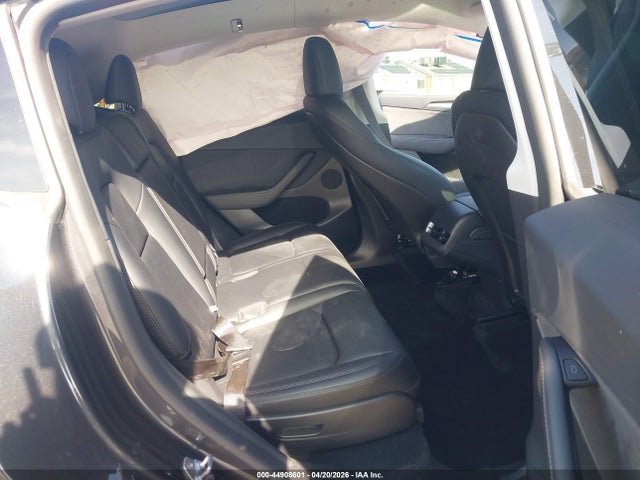 Tesla Model Y Long Range Dual Motor All-wheel Drive