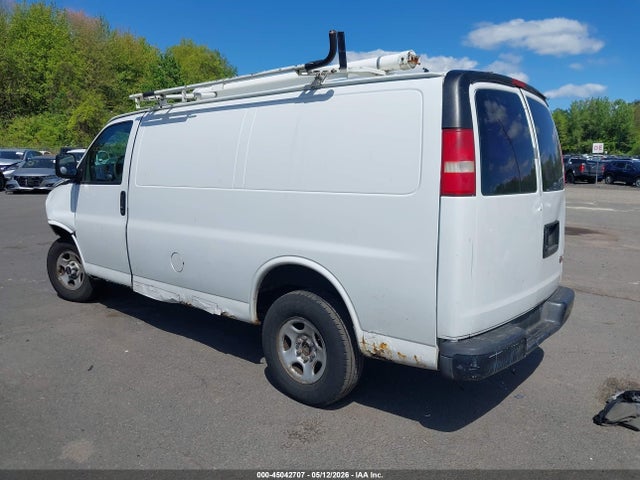 GMC Savana Standard