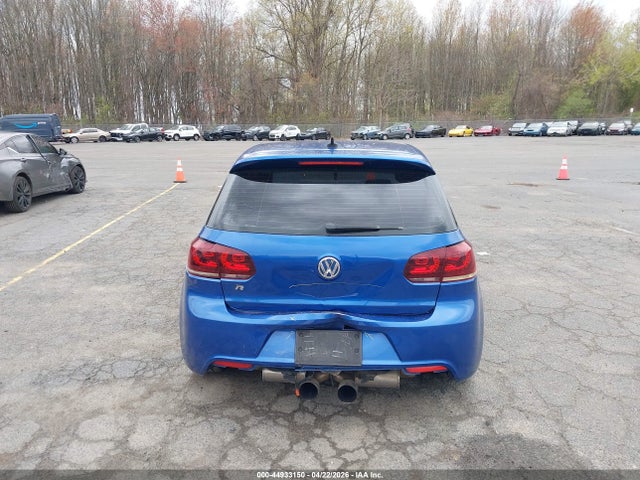 Volkswagen Golf 4-door