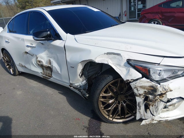 INFINITI Q50 3.0t Luxe