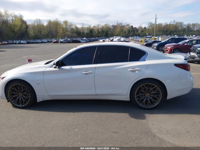 INFINITI Q50 3.0t Luxe
