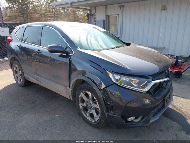 Salvage Honda CR-V Image