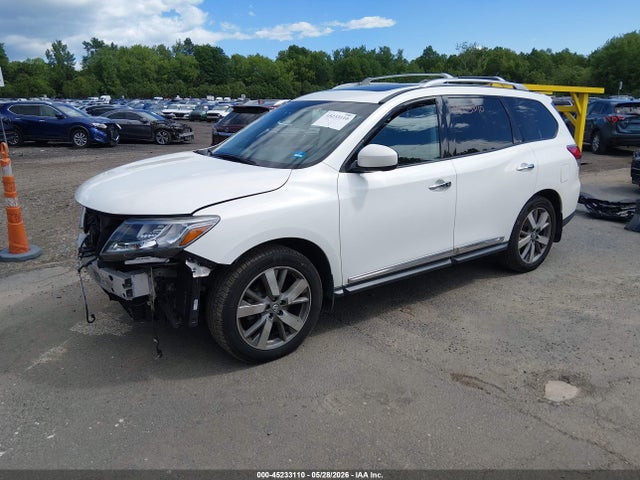 Nissan Pathfinder Platinum