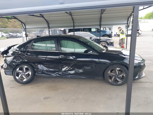 Hyundai ELANTRA Sel