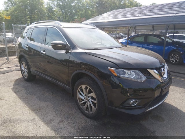 Salvage Nissan Rogue Image