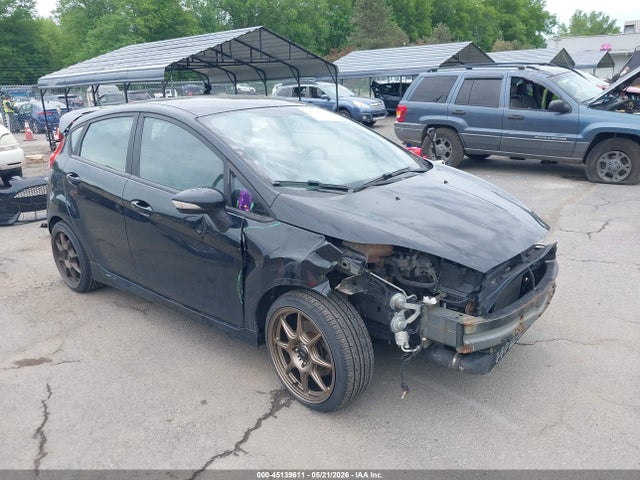 Salvage Ford Fiesta Image