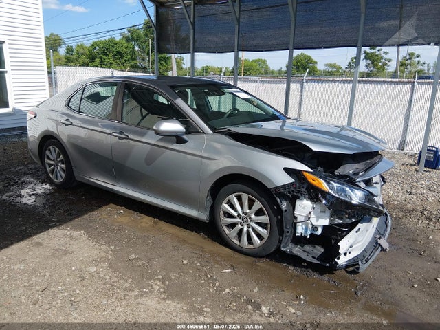 Salvage Toyota Camry Image
