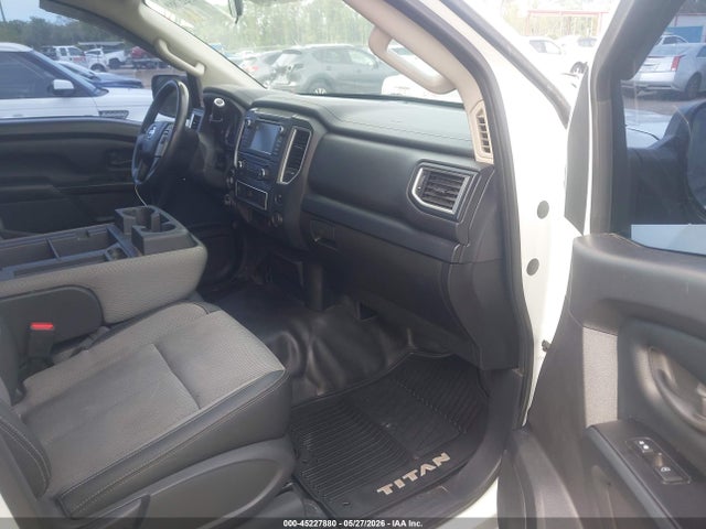Nissan Titan S