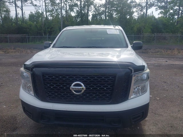 Nissan Titan S