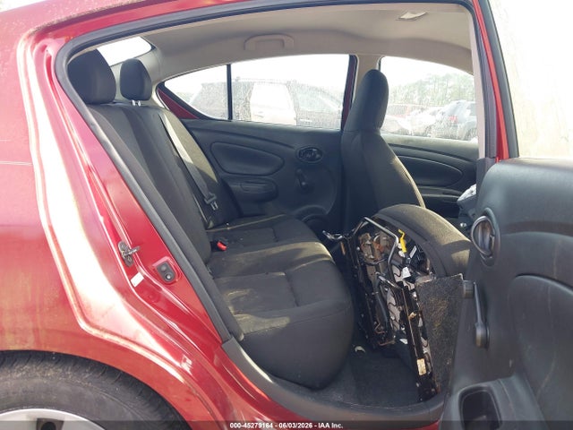 Nissan Versa 1.6 S+