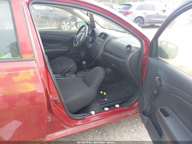 Nissan Versa 1.6 S+