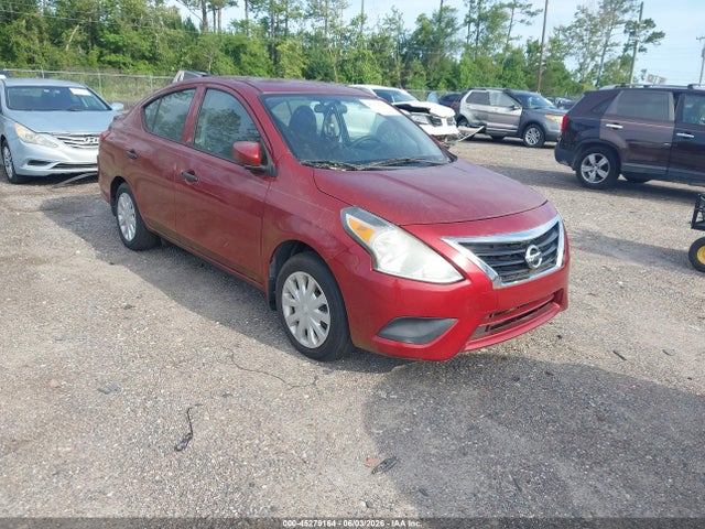 Salvage Nissan Versa Image