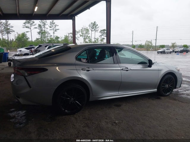Toyota Camry Xse