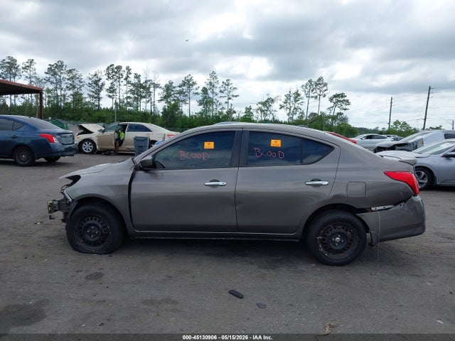 Nissan Versa 1.6 Sv