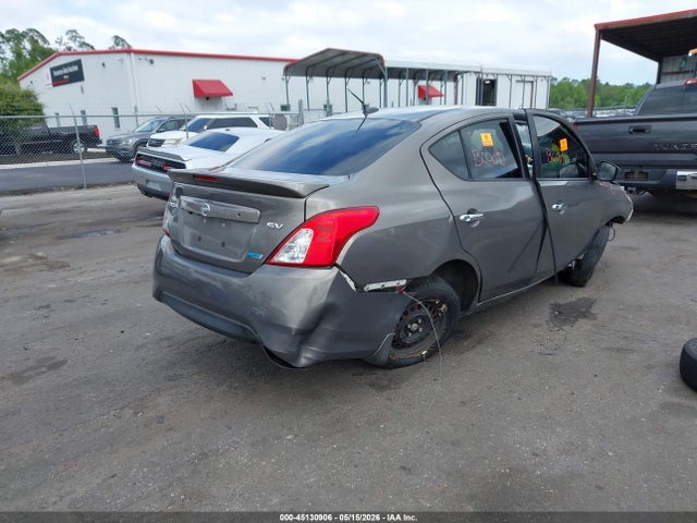Nissan Versa 1.6 Sv