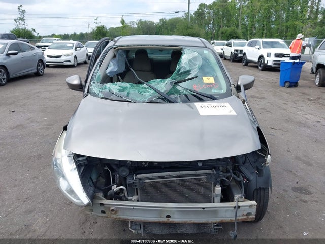 Nissan Versa 1.6 Sv