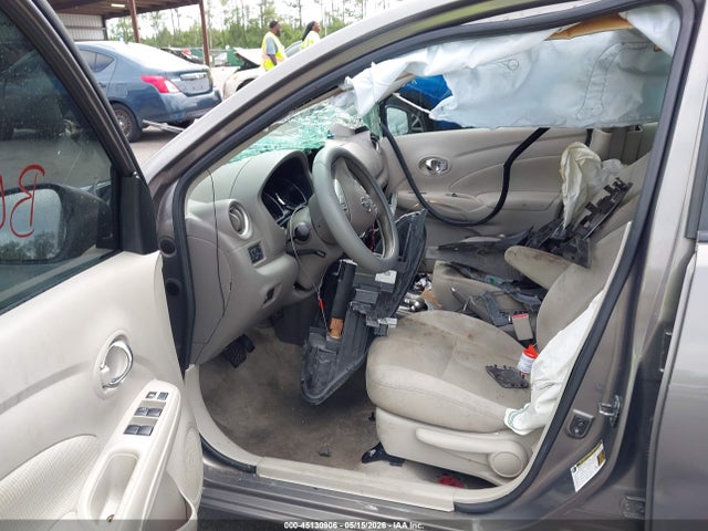 Nissan Versa 1.6 Sv