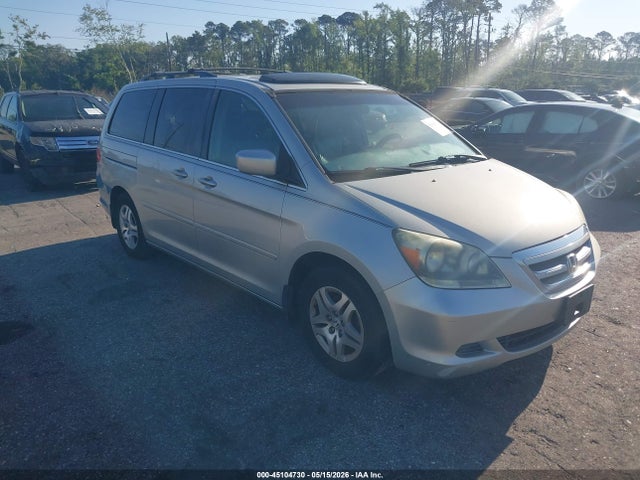 Salvage Honda Odyssey Image