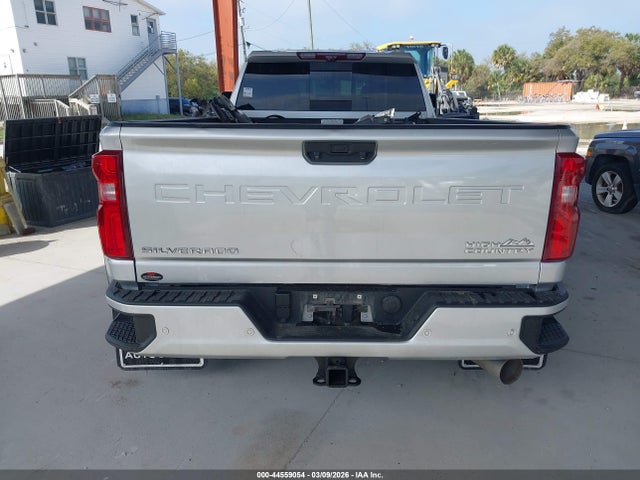 Chevrolet Silverado 3500 4wd  Long Bed High Country