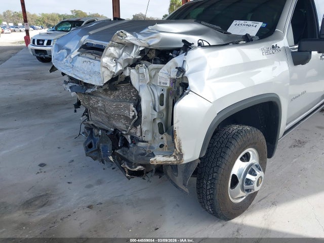 Chevrolet Silverado 3500 4wd  Long Bed High Country