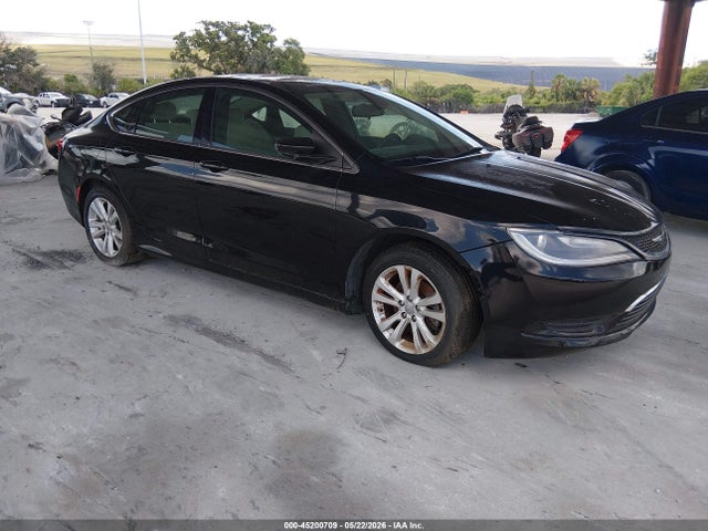 Salvage Chrysler 200 Image