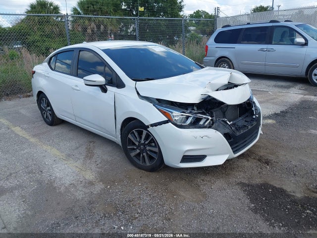 Salvage Nissan Versa Image